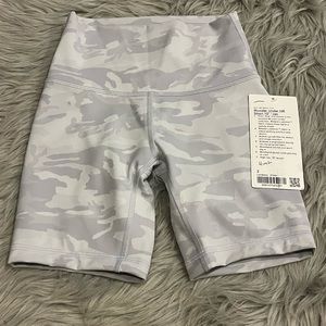 6inch lululemon align shorts